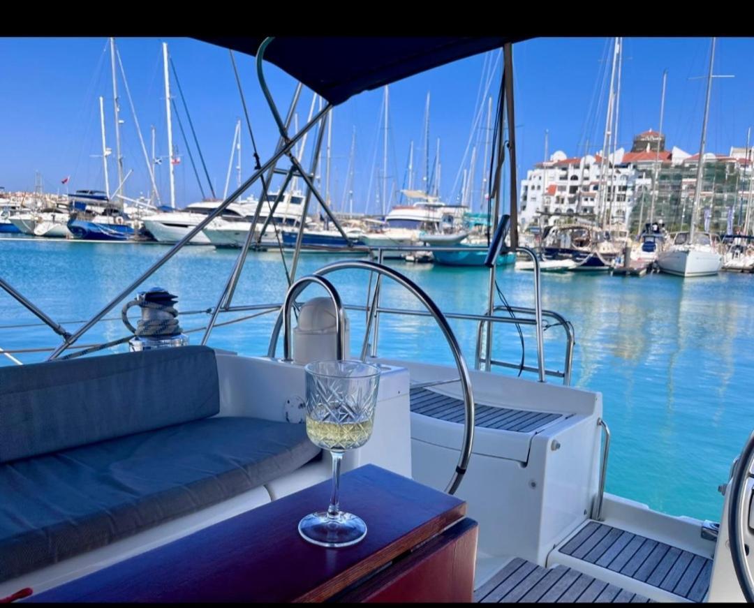 Luxury Yacht Stay "White Dove" Sleeps 6 Gibraltar Exterior foto